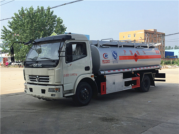 东风多利卡7吨加油车（国五）图片